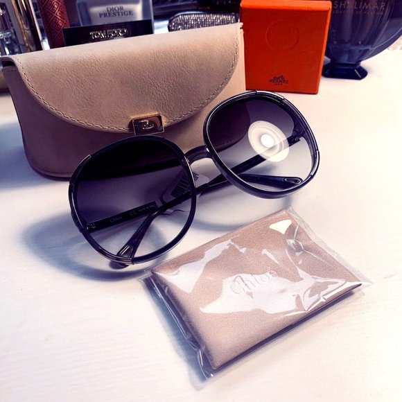 Brand new Chloe sunglassesSOLD WITHIN THE BOUTIQUE - Picture 1 of 4